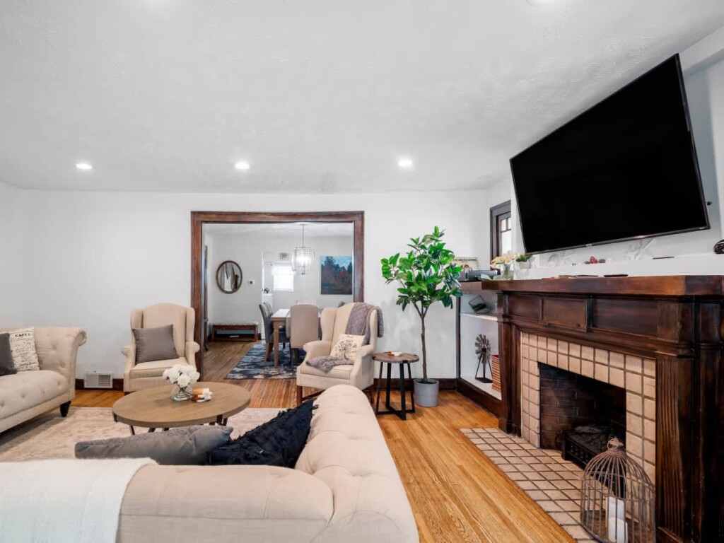 6a421753 ee85 4e 8zDnW.jpg