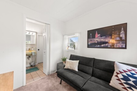 6b7cbbec 2f2b 4b roh5l.jpg