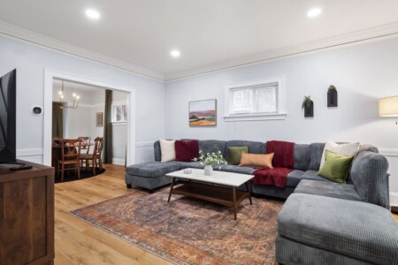 6bed6cd6 b81c 48 oNaCD.jpg