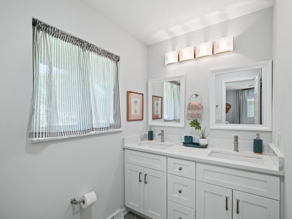 6dfefc19 71bd 4d NqFnc.jpg