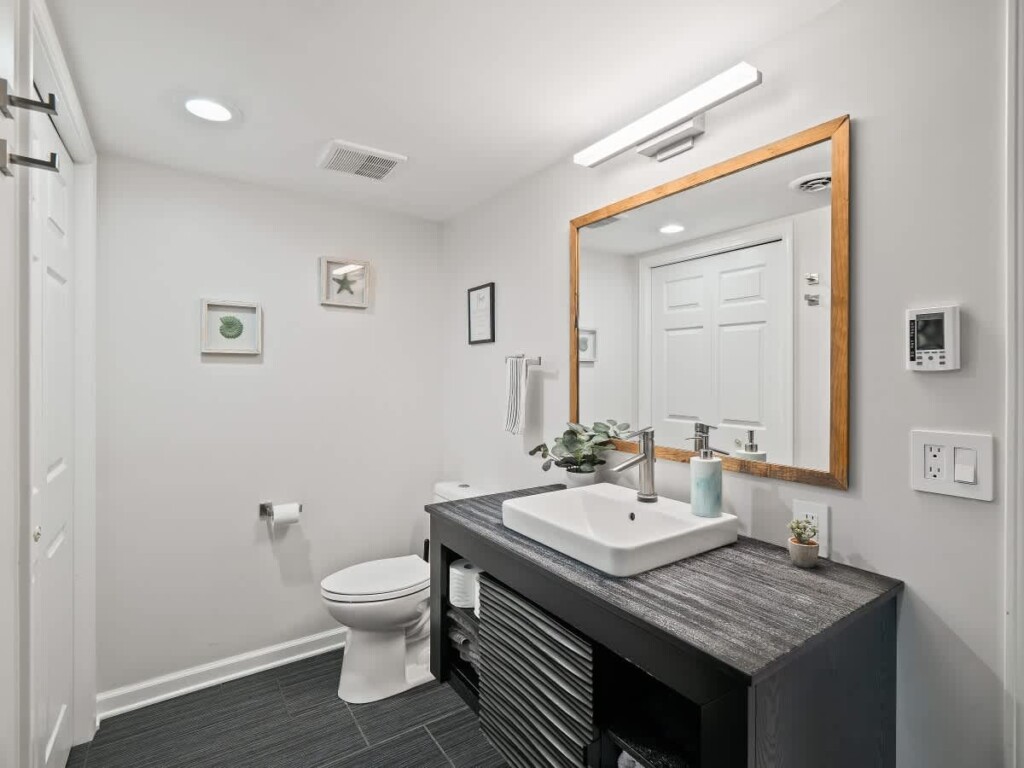 6e61d9d4 31f5 45 aavIY.jpg