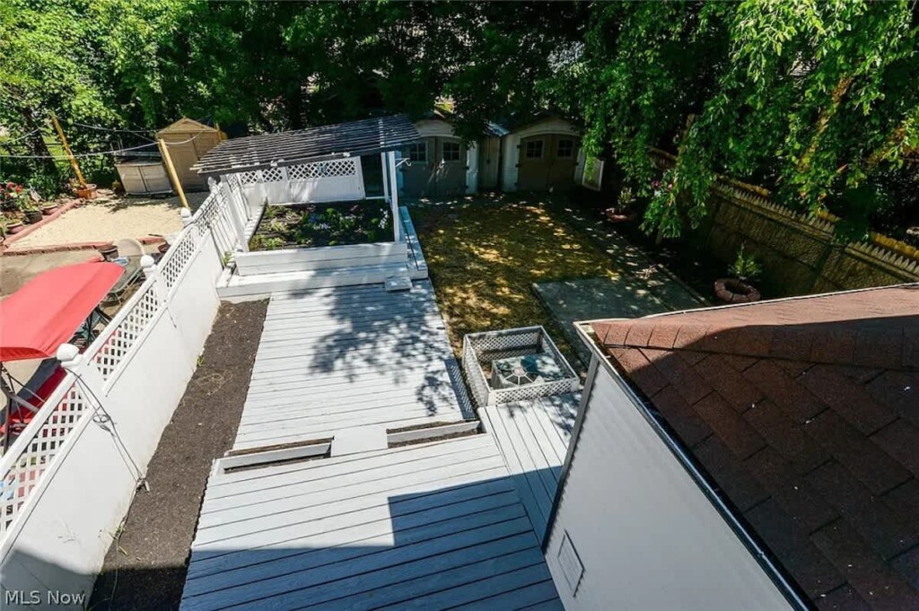 6ef6dfc6 4d5a 44 BcnvV.jpg