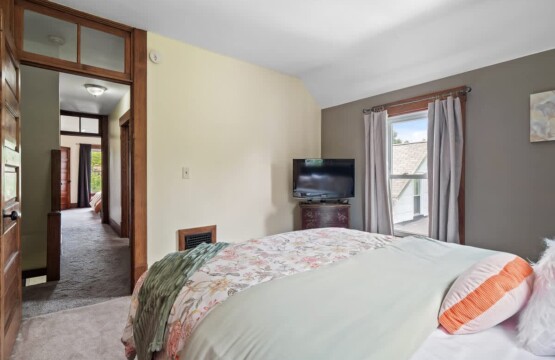 7047da68 420f 4b IF053.jpg