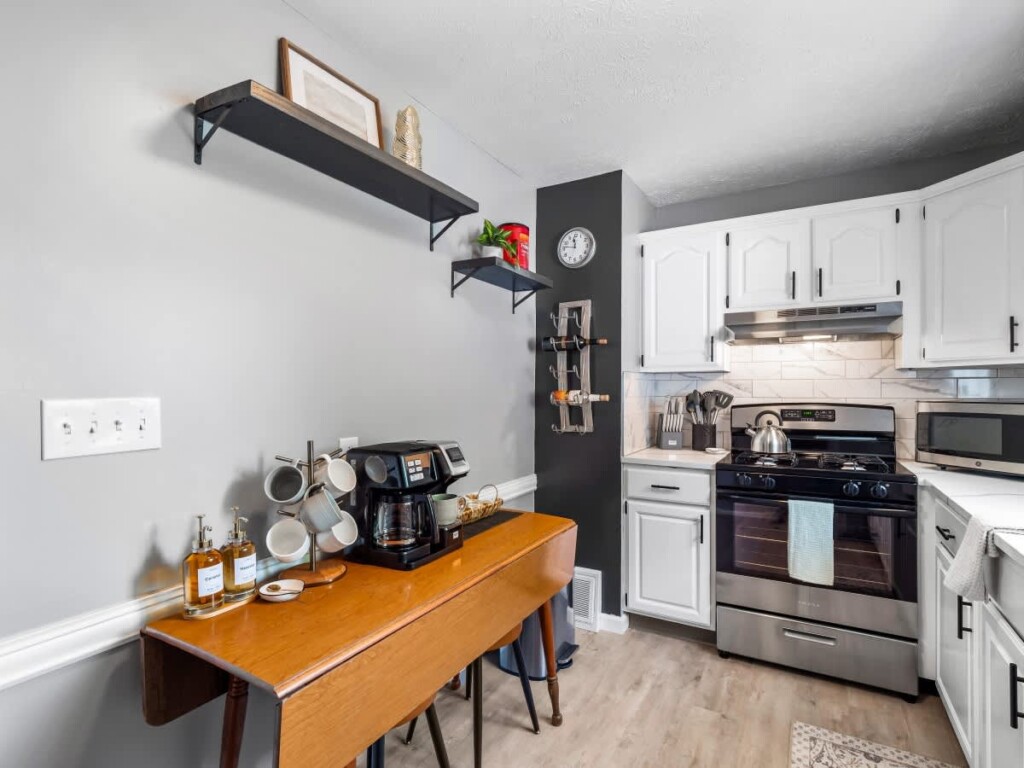 719cf5ee 2549 40 EhXJ.jpg