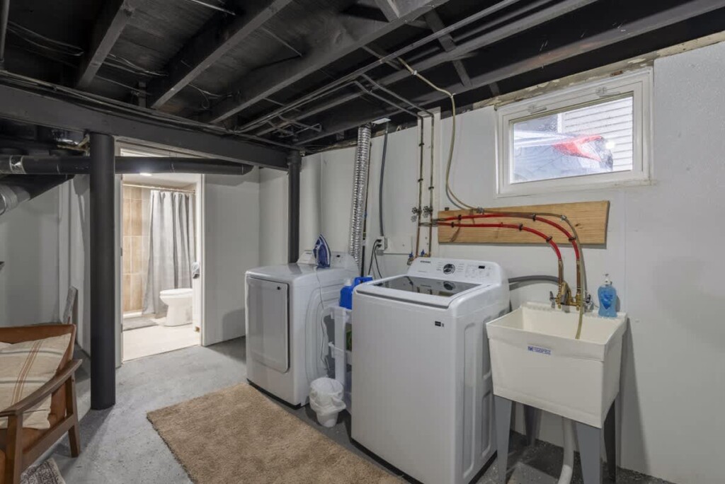 73104f89 43a3 48 QQ4 h.jpg