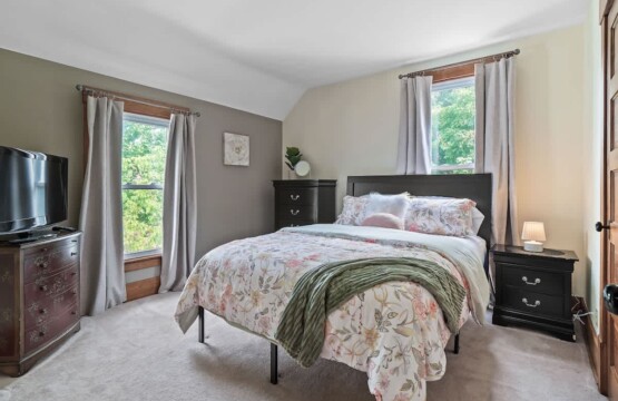 733953b4 81ba 42 H9i f.jpg