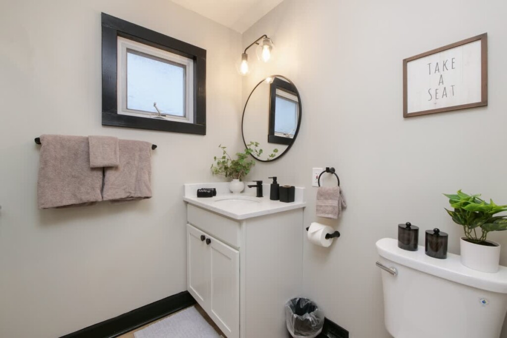 767bd0ef ce23 42 VnVqb.jpg