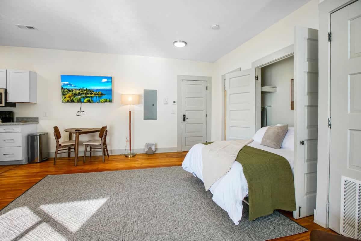 79806de8 3839 44 pNyOe.jpg