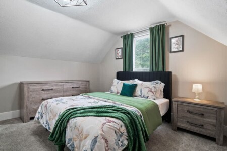 79ba2276 0baf 4a atLNG.jpg