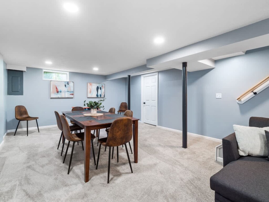 7b0a1213 cd19 46 6U01v.jpg