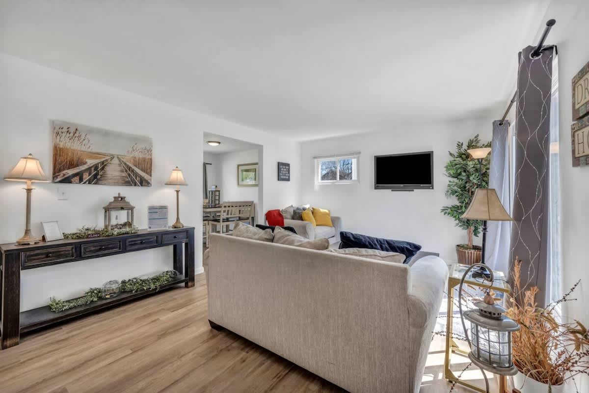 7ff49ae5 d5ad 4a VrR1e.jpg