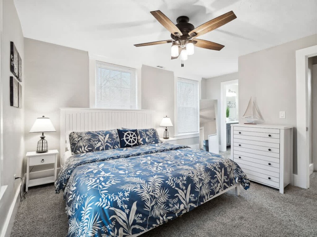 821e21f6 981c 44 njKh7.jpg