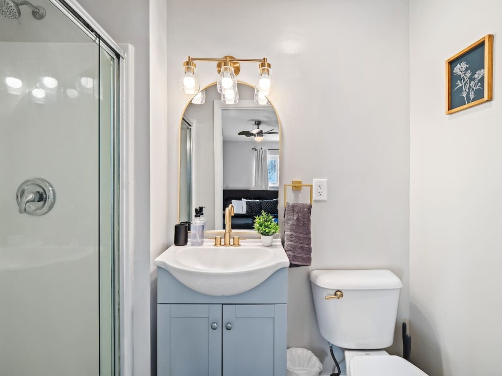 82341245 a79e 4e paNkN.jpg