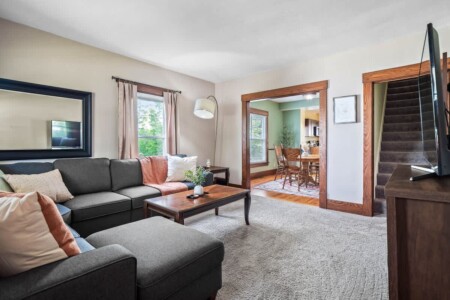 82c92eda a1a4 4a 3cbyU.jpg