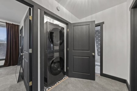 83e5dfa3 1b41 4f b eFj.jpg