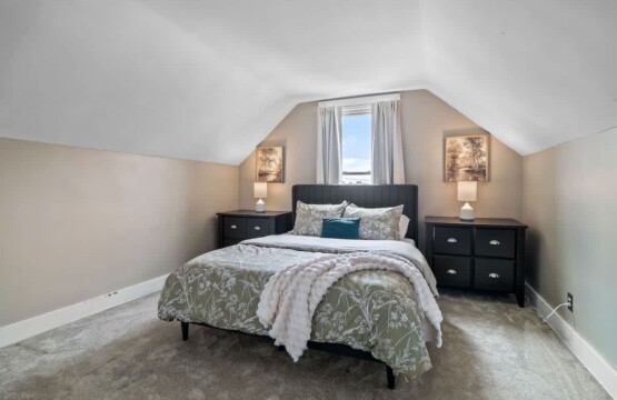 84260d30 6819 4f 4hr3l.jpg