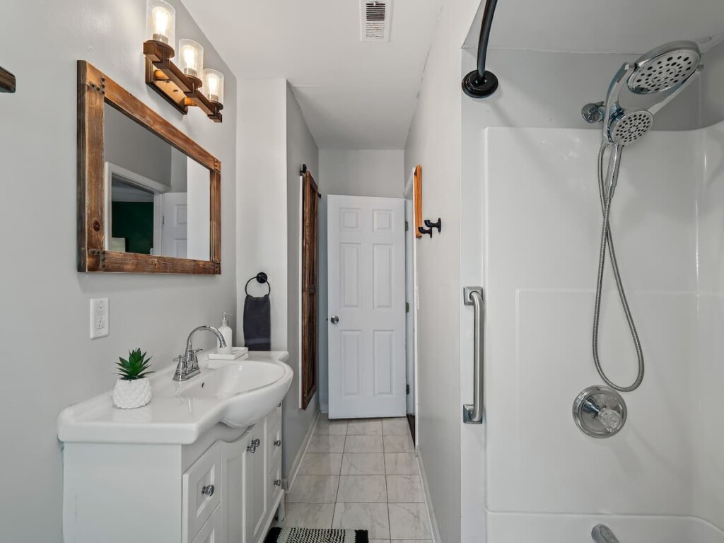 875425b8 6873 48 h iwD.jpg