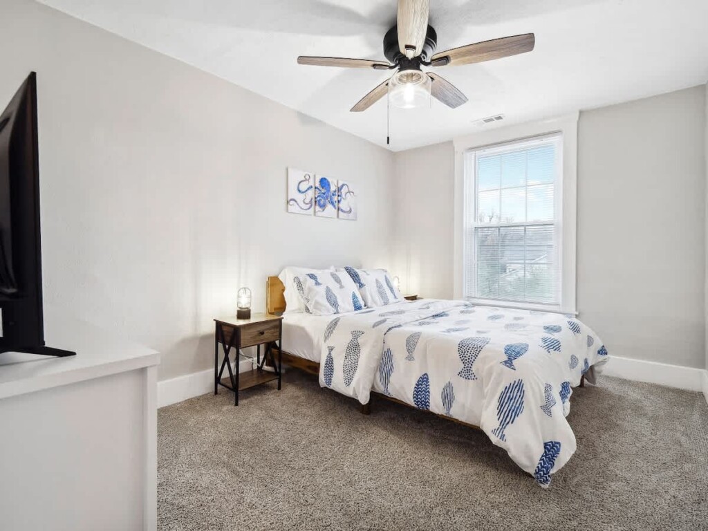 8798c20f 781e 44 oAFI.jpg