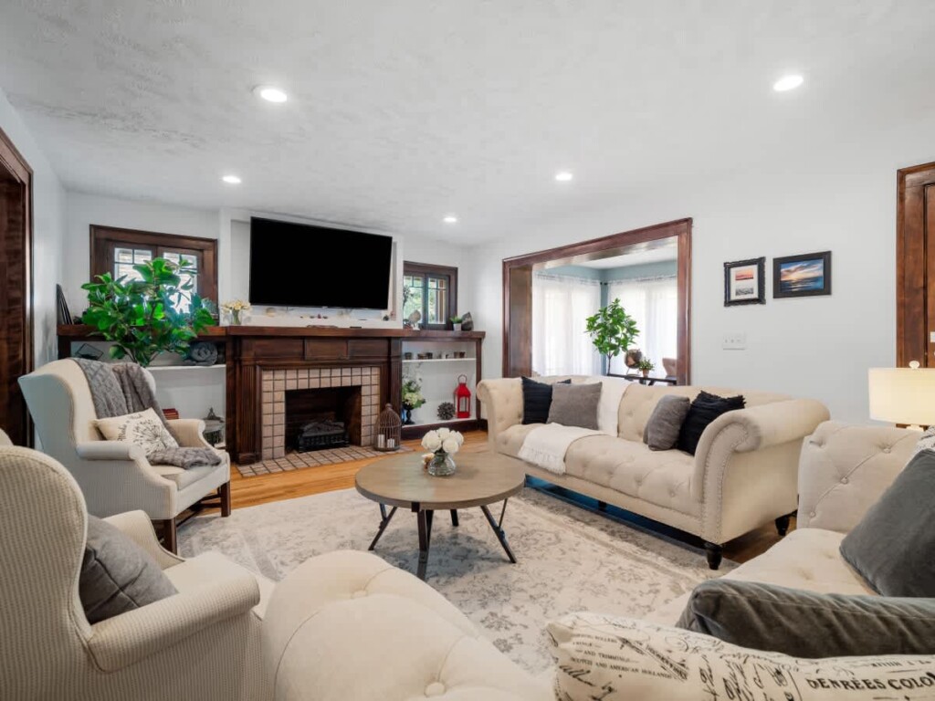 887a2f57 8365 4a Yb29.jpg