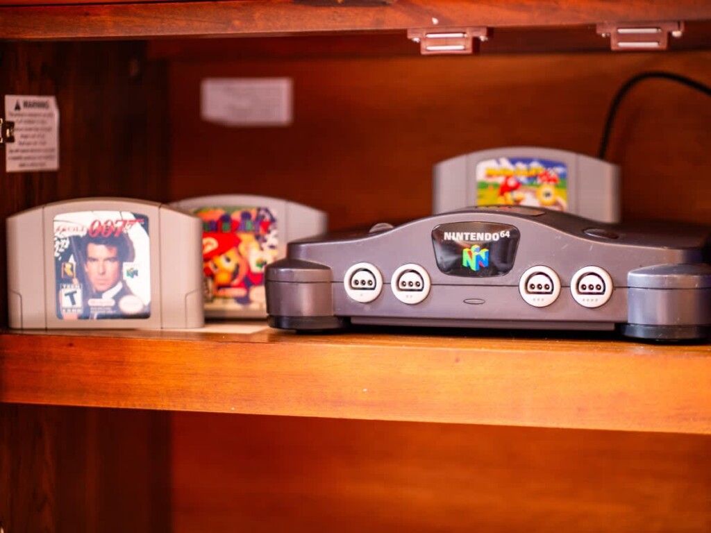 89305a52 6715 46 hhrwp.jpg