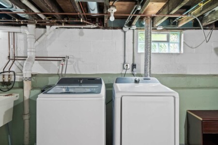 8b06633f 30dd 46 KKNCt.jpg