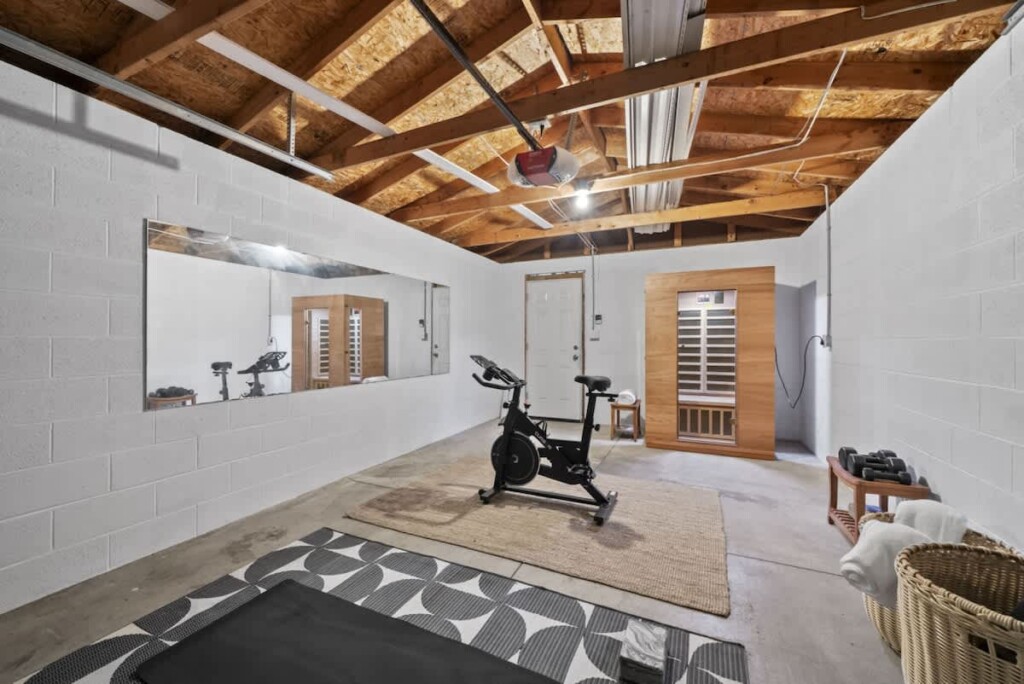 8b274510 de2b 41 RhakR.jpg