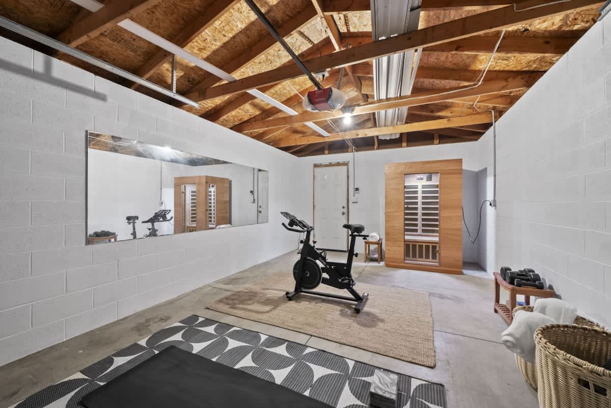 8b274510 de2b 41 RhakR.jpg