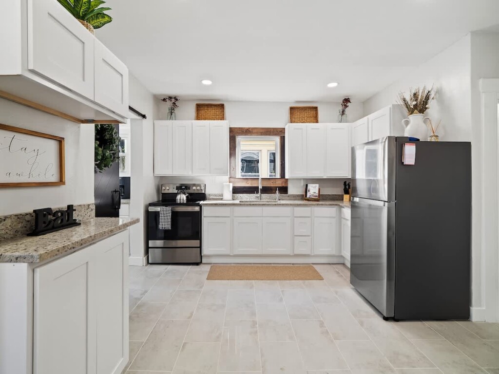 8b898080 fbf3 42 7jf8y.jpg