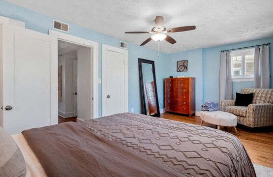 8c70a95e 8a38 4c.4WPL.jpg