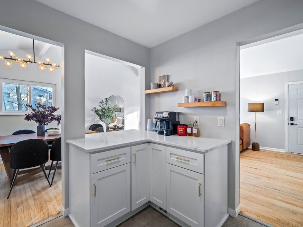 8d7cce19 d385 47 diGV9.jpg