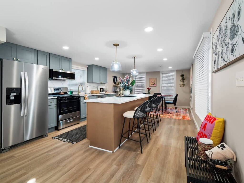 8d966399 413f 4e Lqwgq.jpg