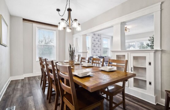 8d97ab25 bff6 4f qRlaw.jpg