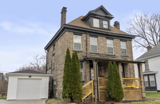 8ecdd5a0 070b 49 fY8sy.jpg