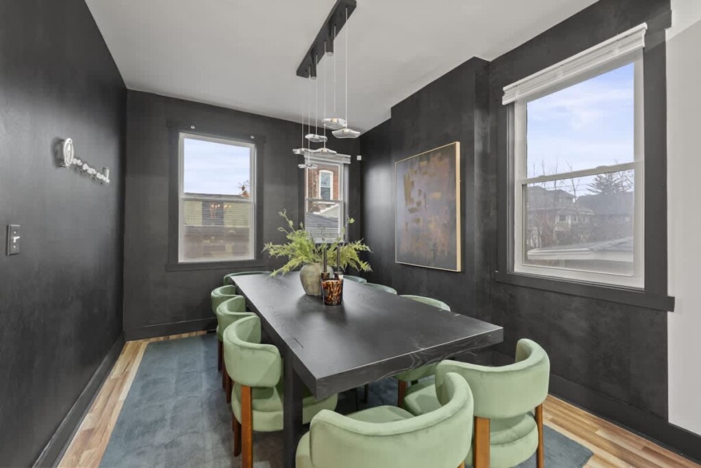 90a8c6e6 0ae5 4d jz3zk.jpg