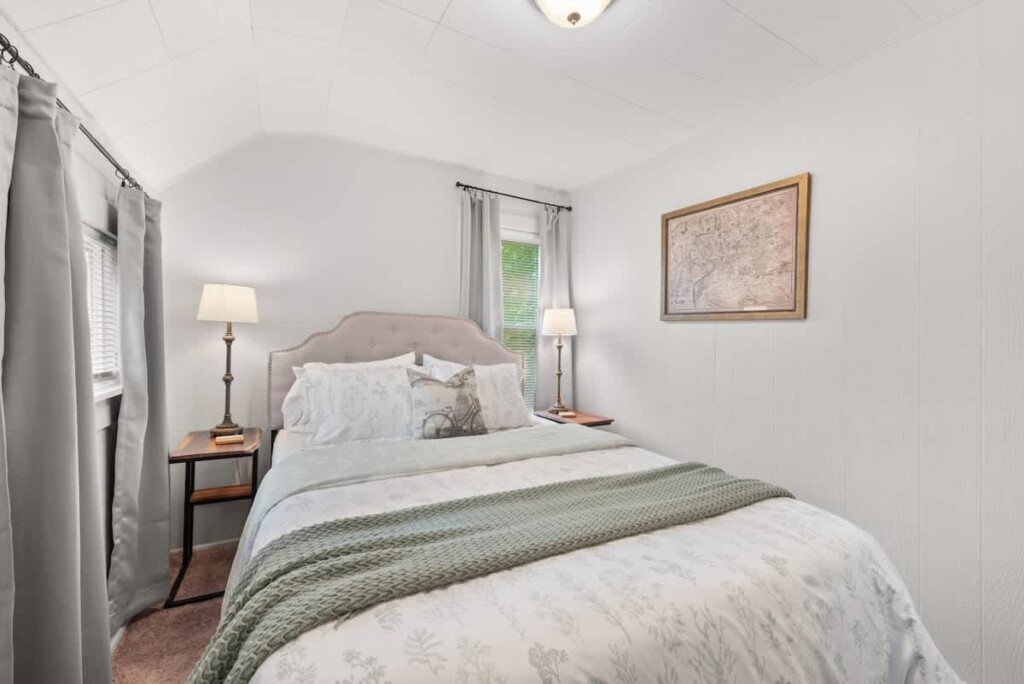 93388383 dd0e 49 FQMMv.jpg