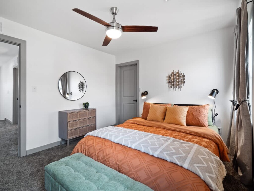 946cf2ea c3fb 43 vnEKf.jpg