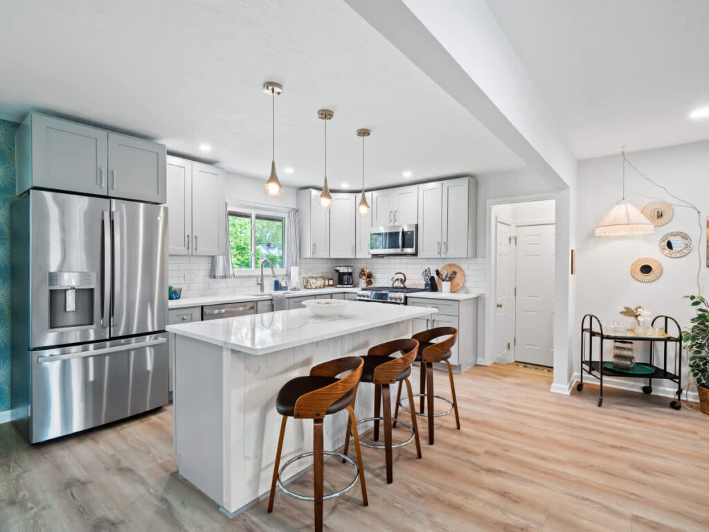 94720857 8779 40 7BvMv.jpg