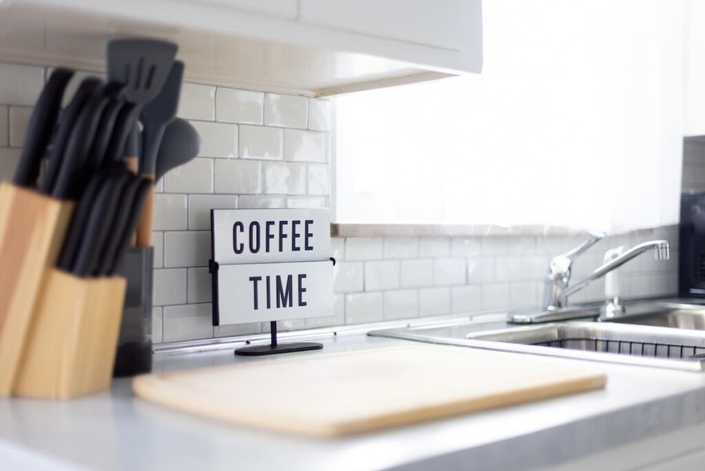 978f193b 66dc 42 No9V2.jpg