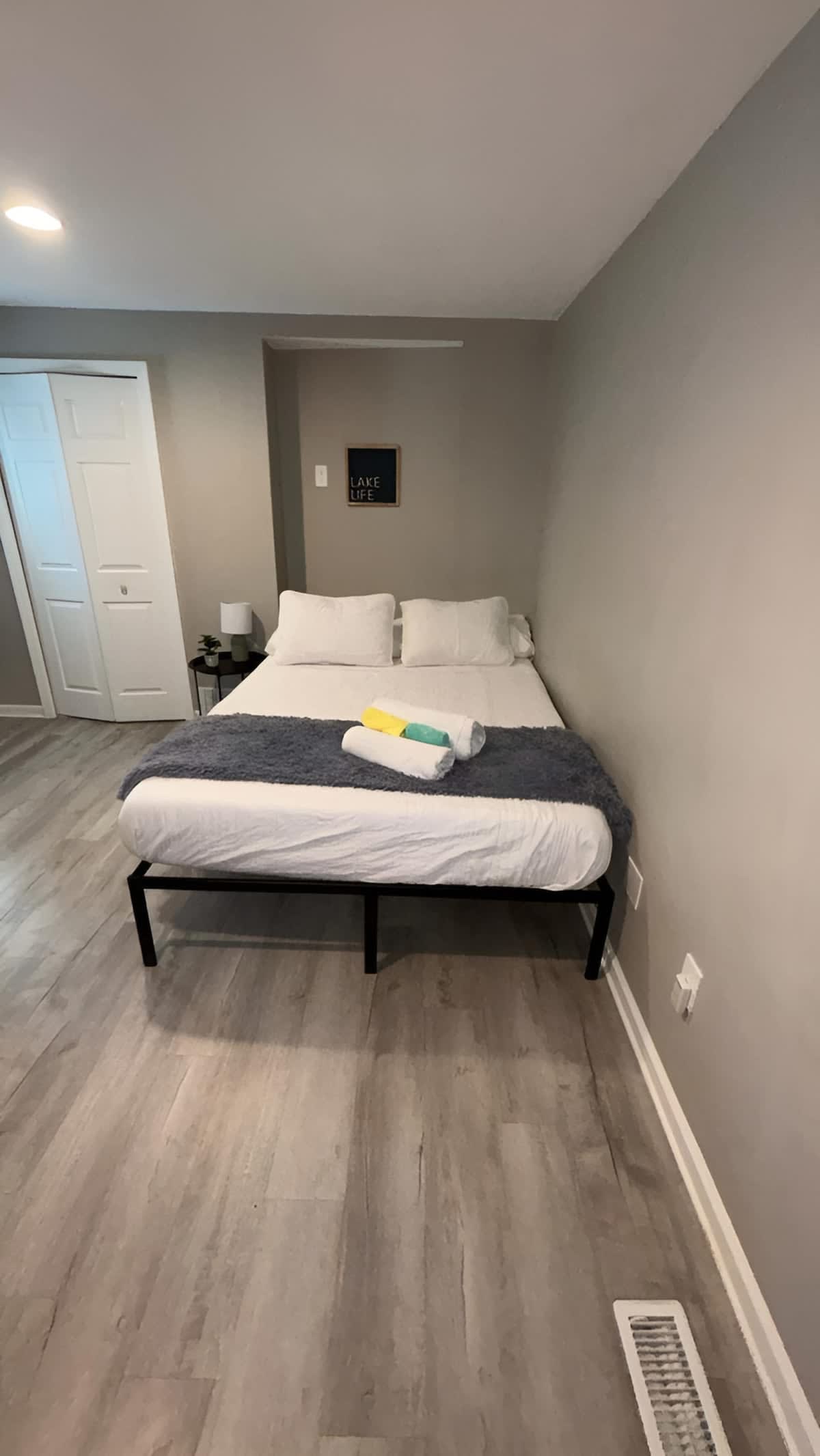 988855ff e4f9 4e d8VgX.jpg