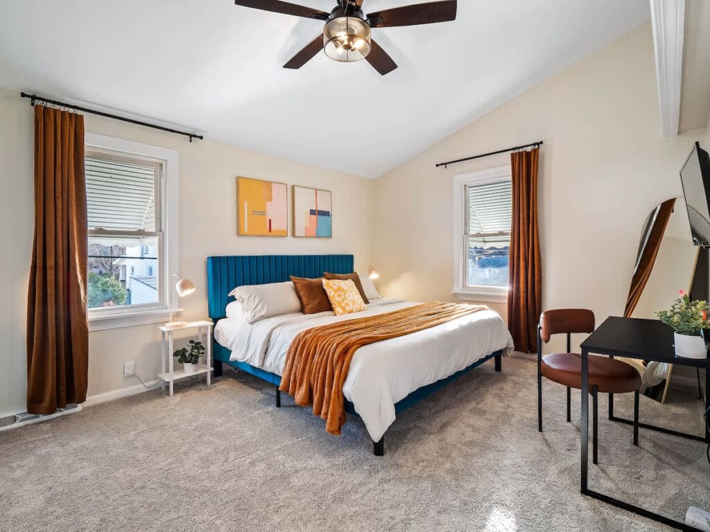 9da1b10d 321b 4d bdU2C.jpg