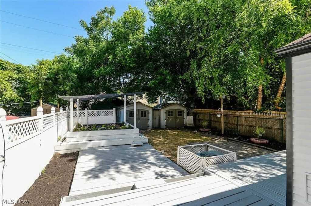 a06ab116 9f56 42 gwFnm.jpg