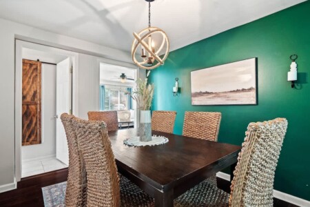 a2465cac 66e7 43 jzk9W.jpg