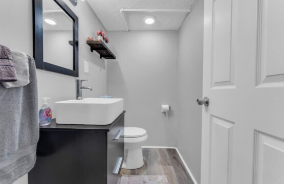 a49a7d5f 031e 4a MYF K.jpg