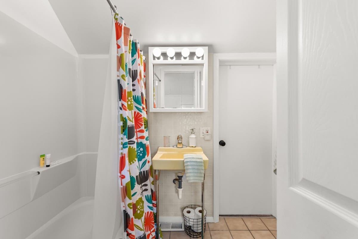 adb78081 d40c 4c GlCpF.jpg