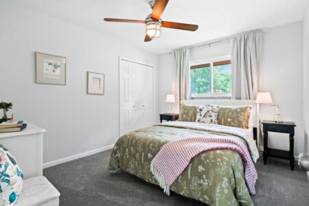 b09928de a77a 48 60B6i.jpg