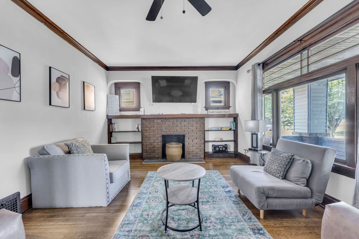 b0f640ea c82c 4d f50yi.jpg