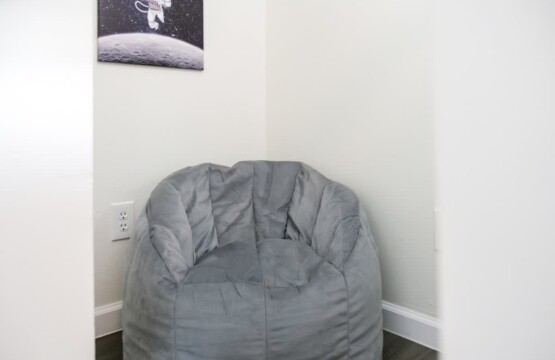 b2ff00b9 7df2 43 do4X9.jpg