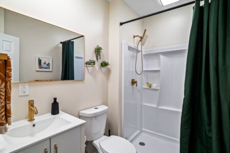 b309a1b6 35db 49 C1eAp.jpg