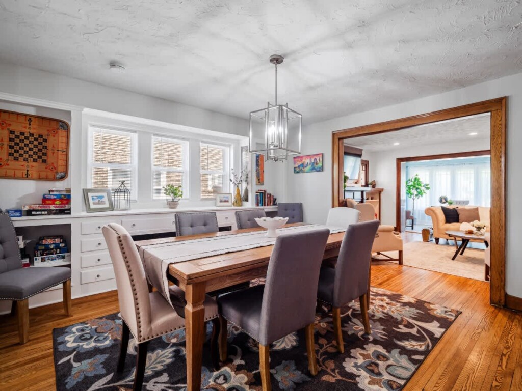 b4488298 79f5 43 cvcXS.jpg