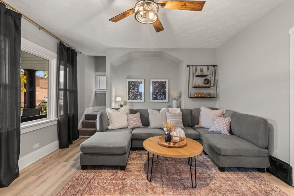 b776bd5e d5a9 44 n5yNn.jpg